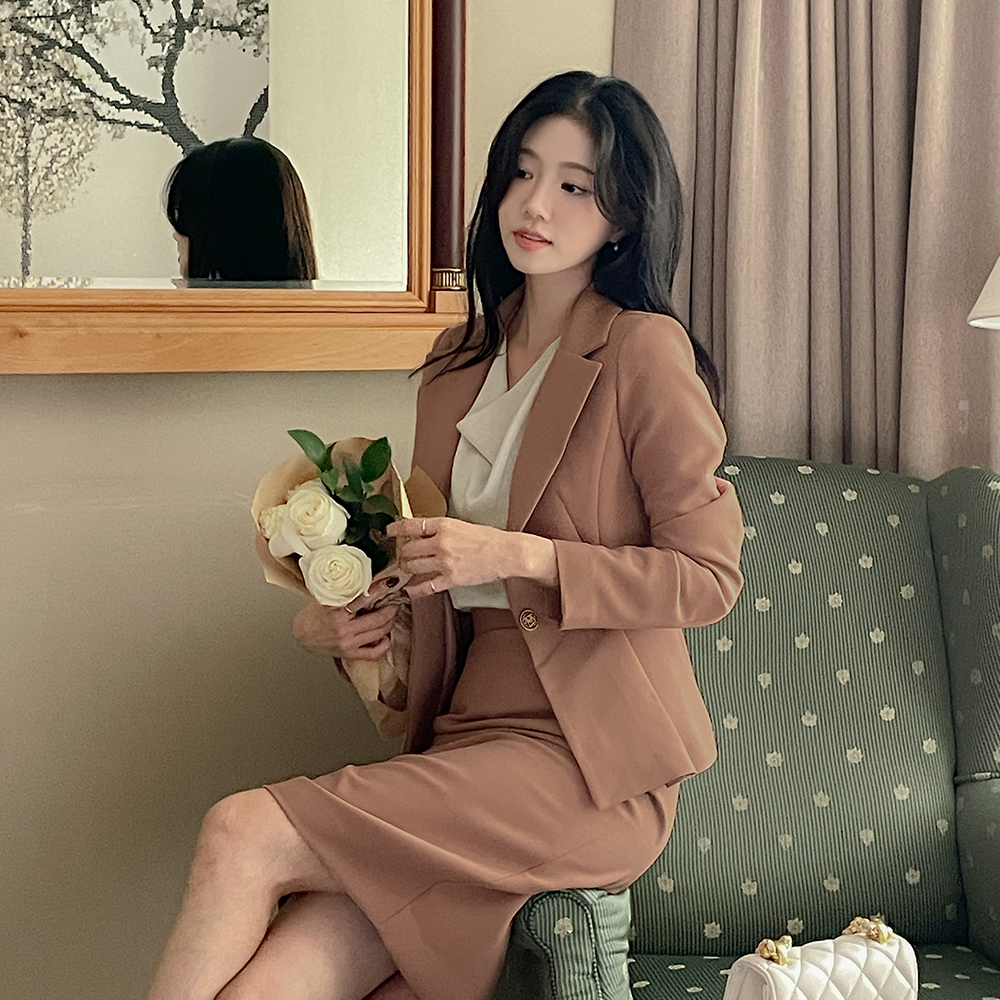 Laura Feminine Peplum Set-up Jacket