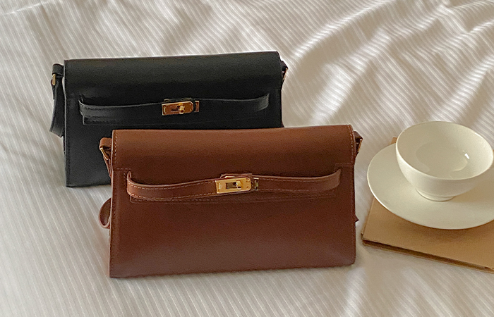 Classic Gold Buckle Cowhide Handbag
