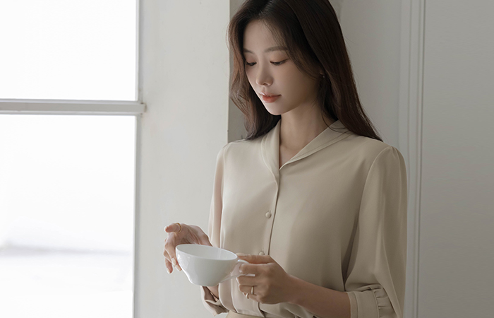 Organza Shawl Collar Color Combination Capri Blouse