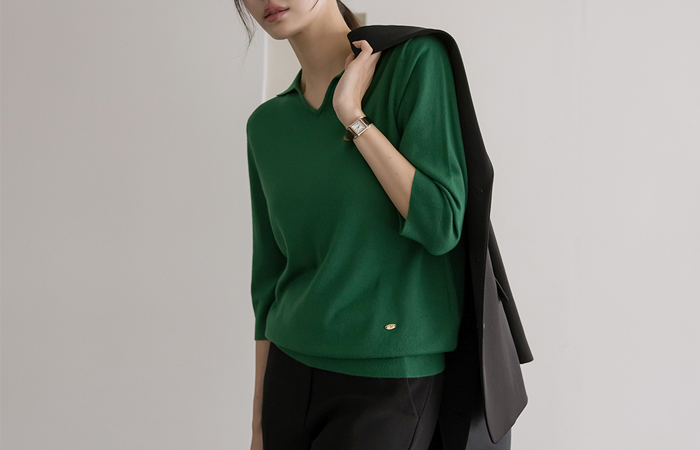 Soft Collar Cutting-Neck Capri pendant Knit