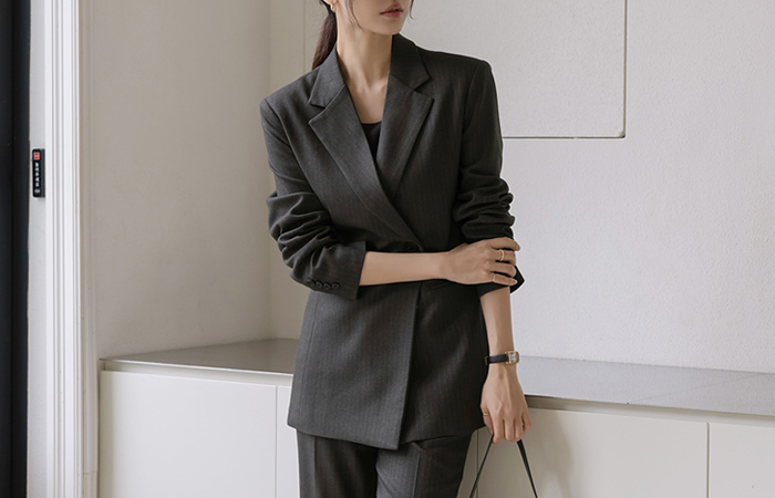 Stripe Semi- Loose Set-up Jacket