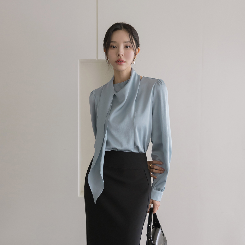 Skily Scarf-Neck Blouse