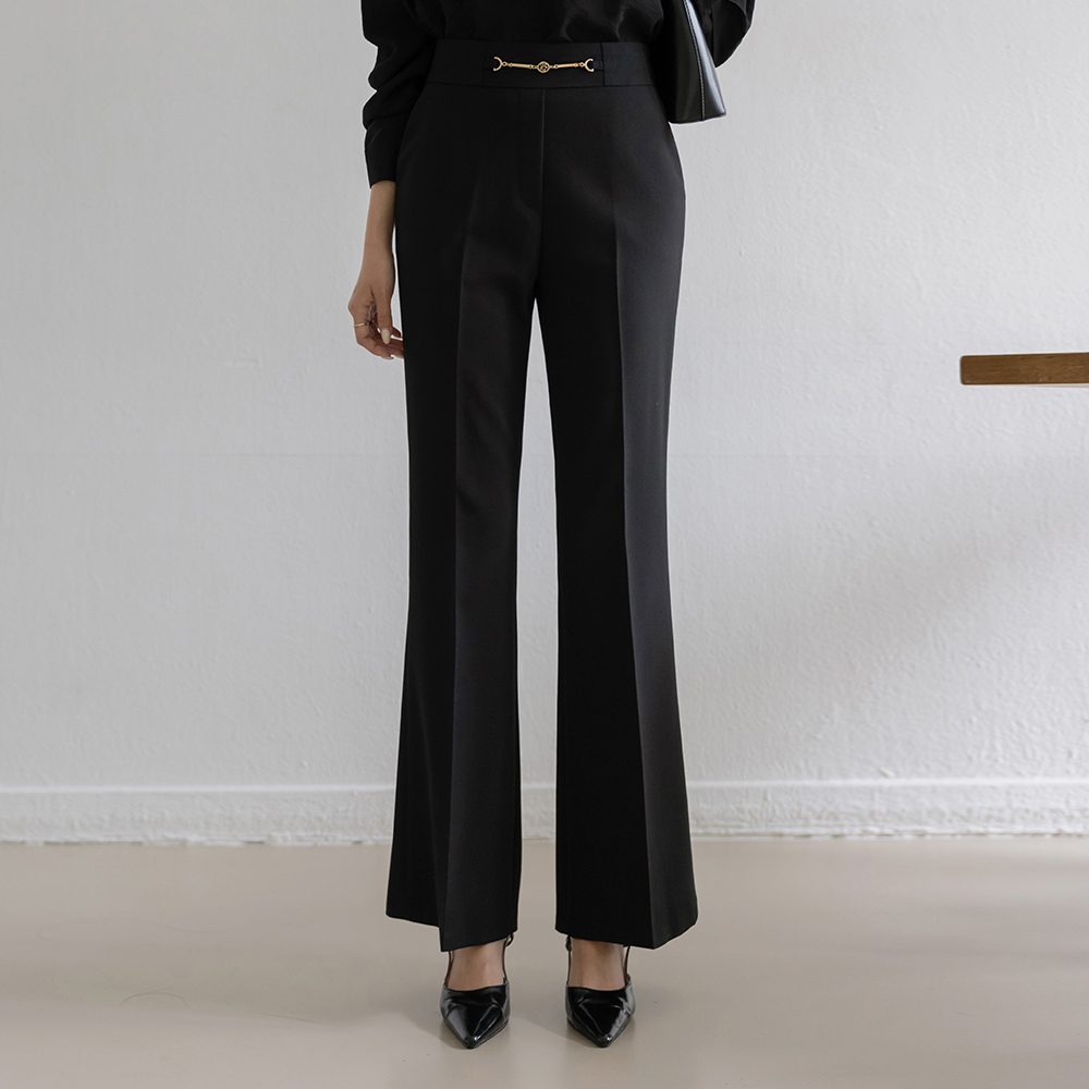 Gold Chain Buckle Point Boot-Cut Slacks