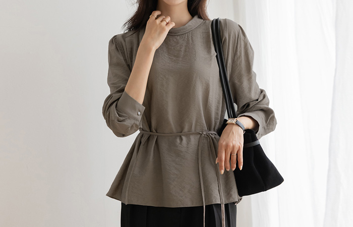 Half-Neck Shoulder Shirring Blouse(+Belt)