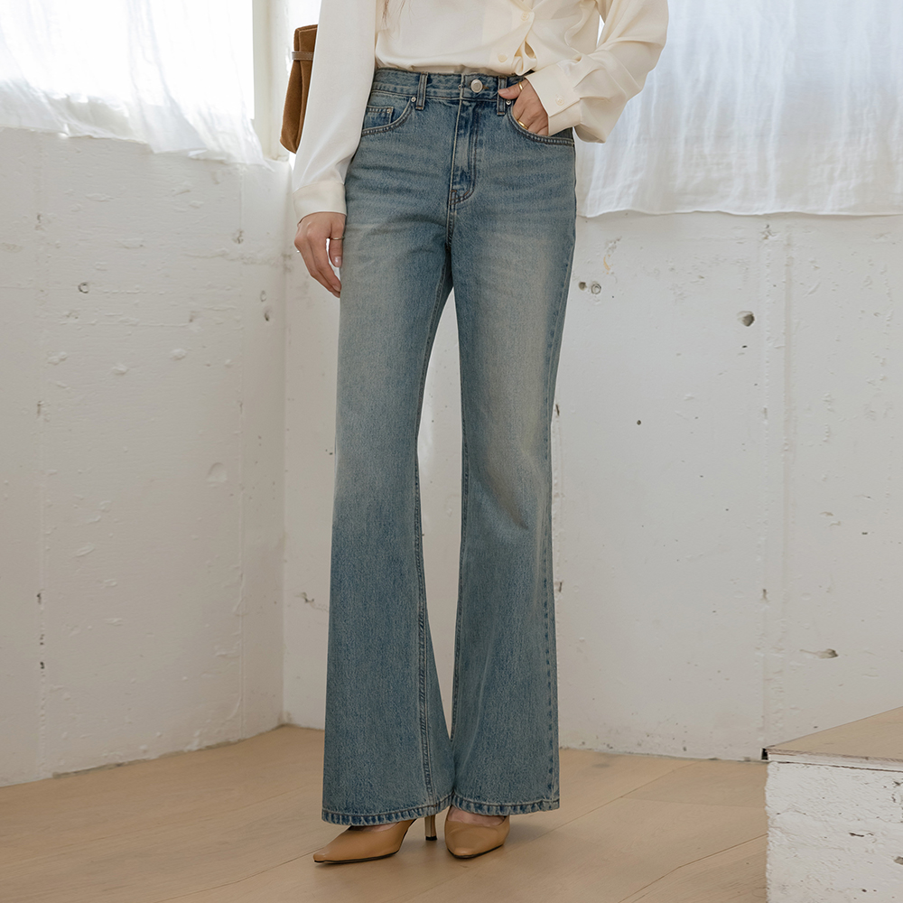 Daily Flared Fit Boot-Cut Denim Pants