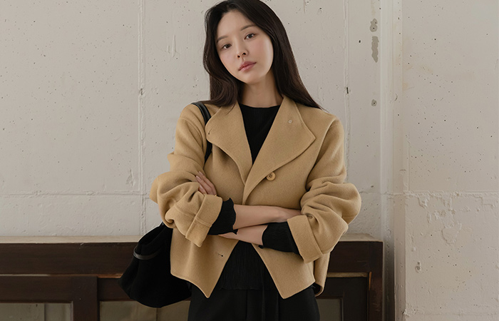 High-Neck Hand-Made Crop Wool Coat