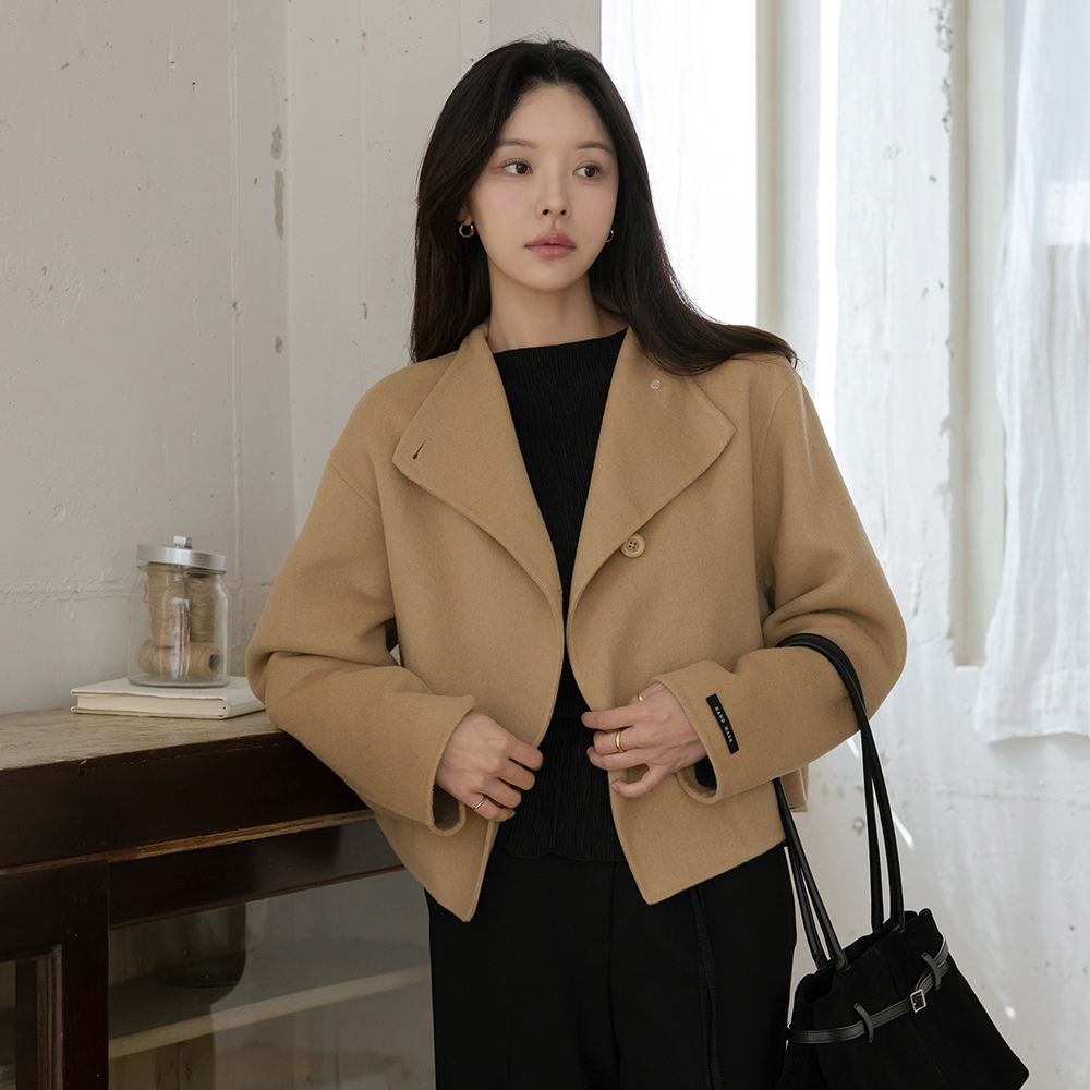 High-Neck Hand-Made Crop Wool Coat
