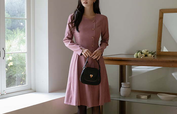 Merry Feminine 사선넥 A-line Dress