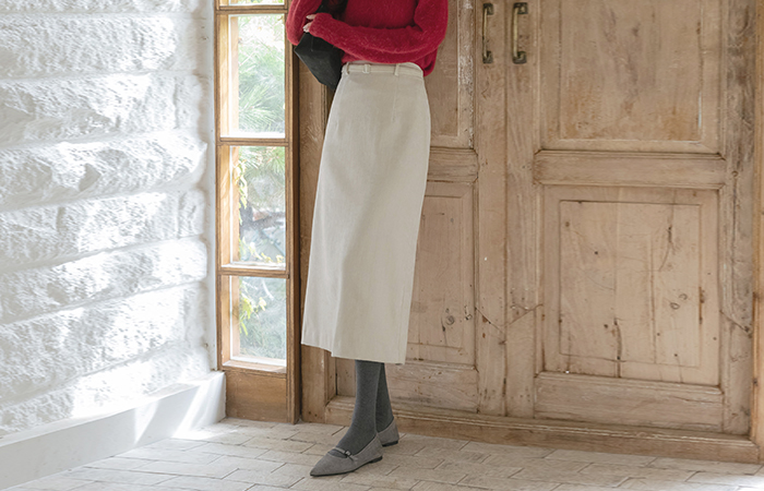 Velvet Belt Point Back Banding H-line Skirt