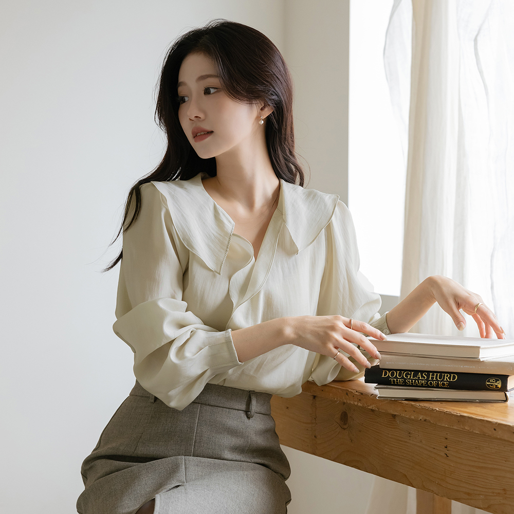 Frill Polo Tencel Long-sleeve Blouse