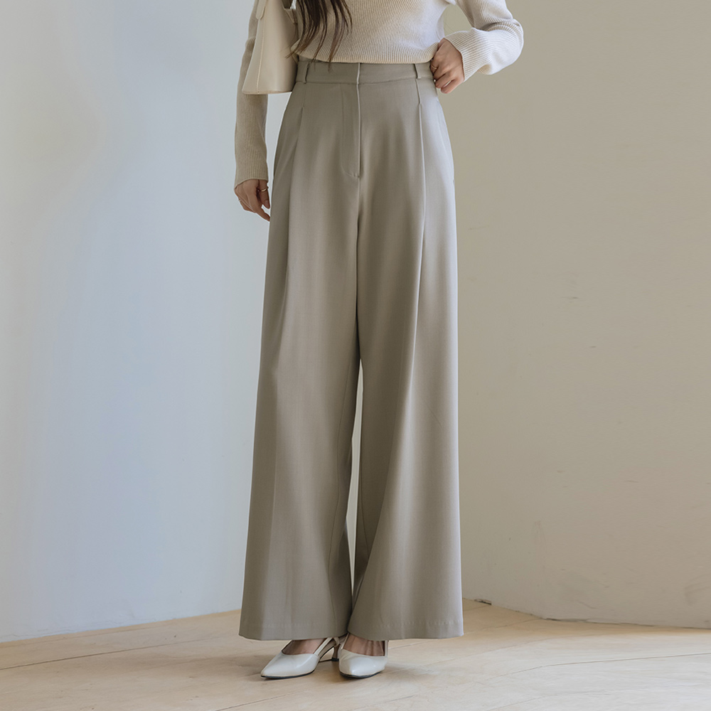 Pintuck wide fit Slacks