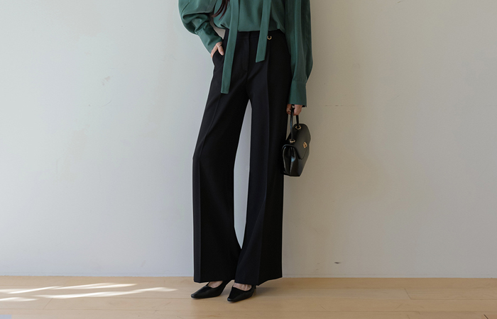 DRing Point Pintuck Slim Fit Slacks