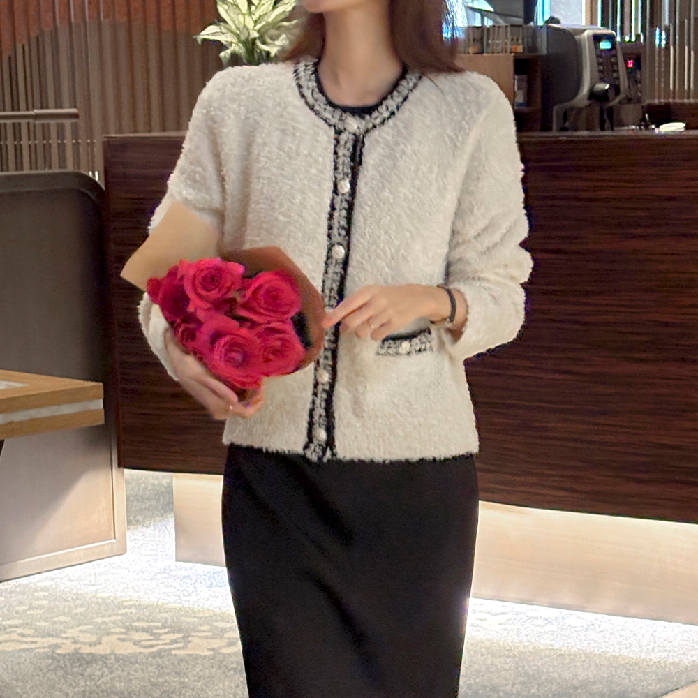 Glitter Color Combination Line Tassel Cardigan