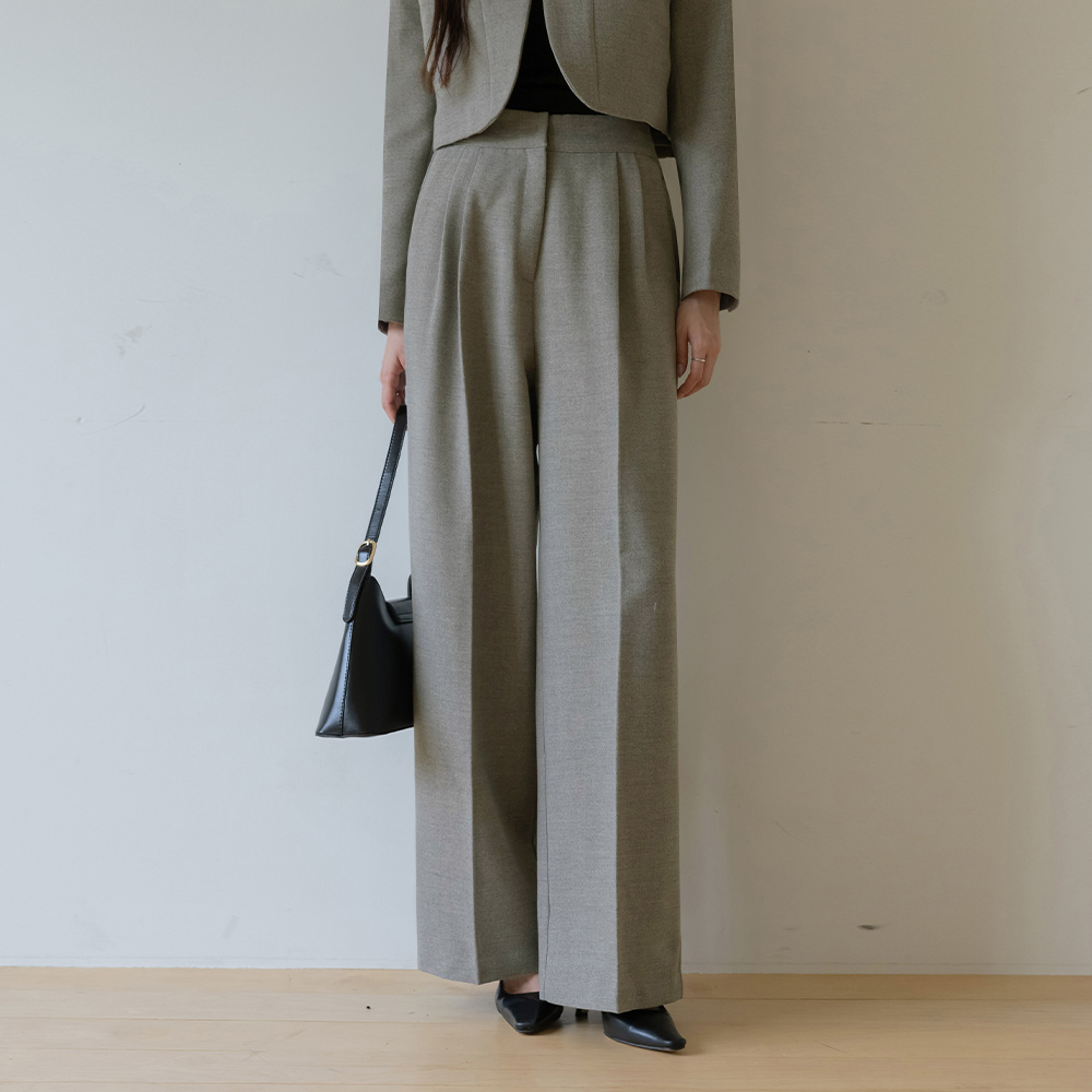 Modern Wool pintuck wide fit Set-up Slacks