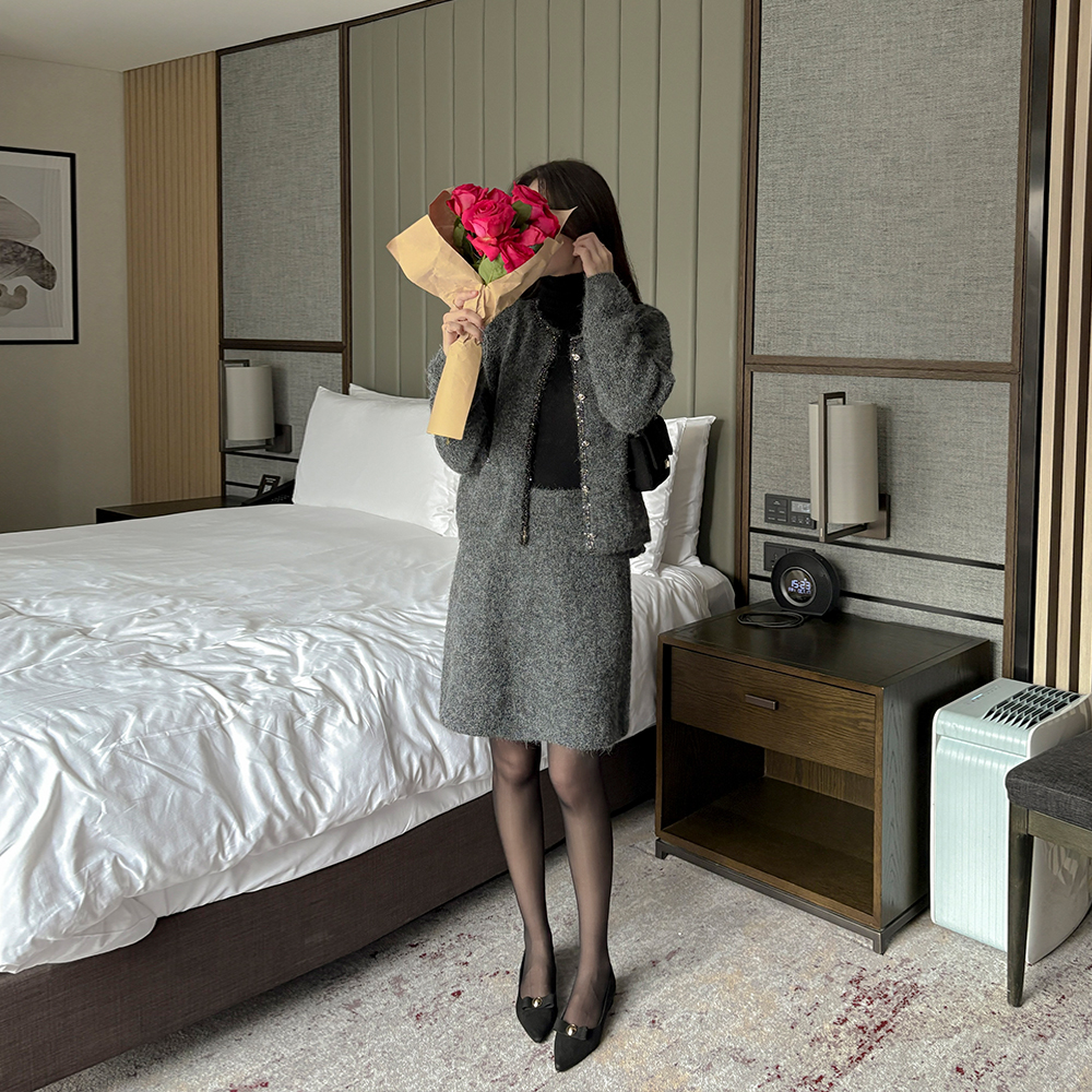 Spangle Point Wool Cardigan&Skirt SET