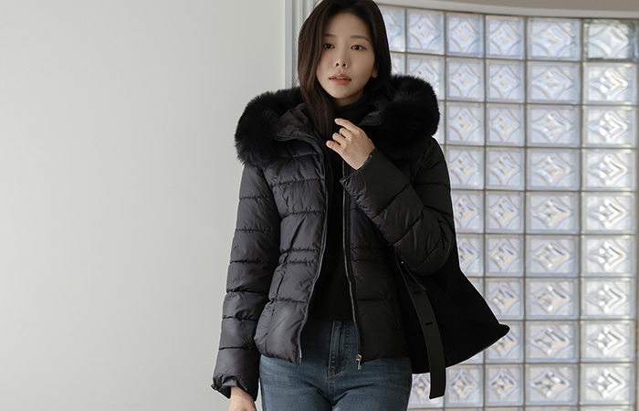 Air Hood Fur Wellon Short-Padded Jacket