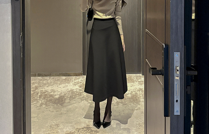 Flared Line Long Skirt