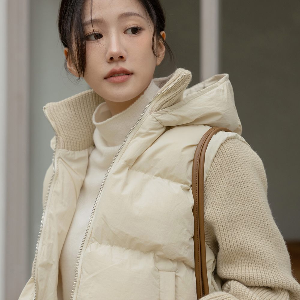 Comfort Knit Color Combination Hood Padding