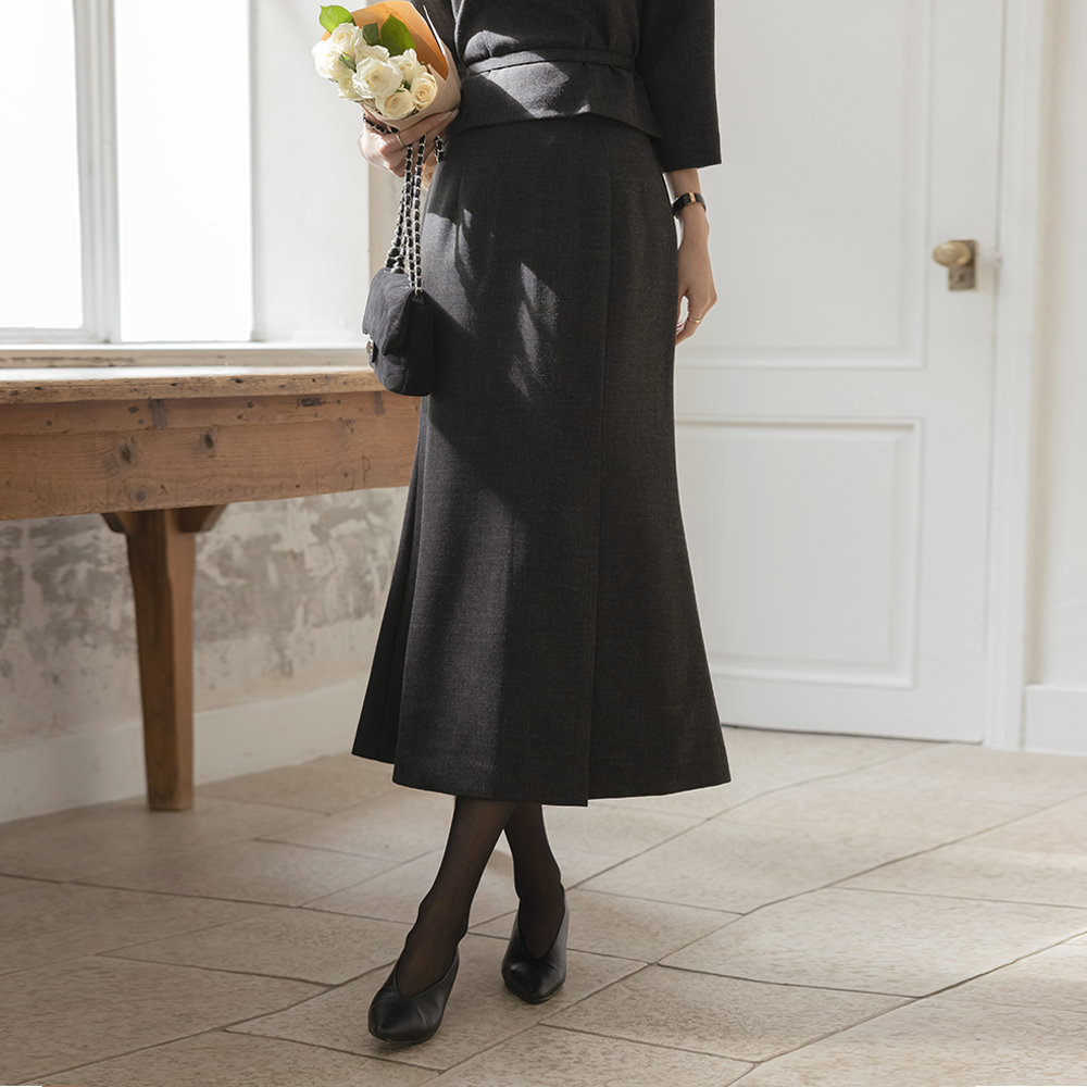 Mari Flared Mermaid Slit Set-up Skirt