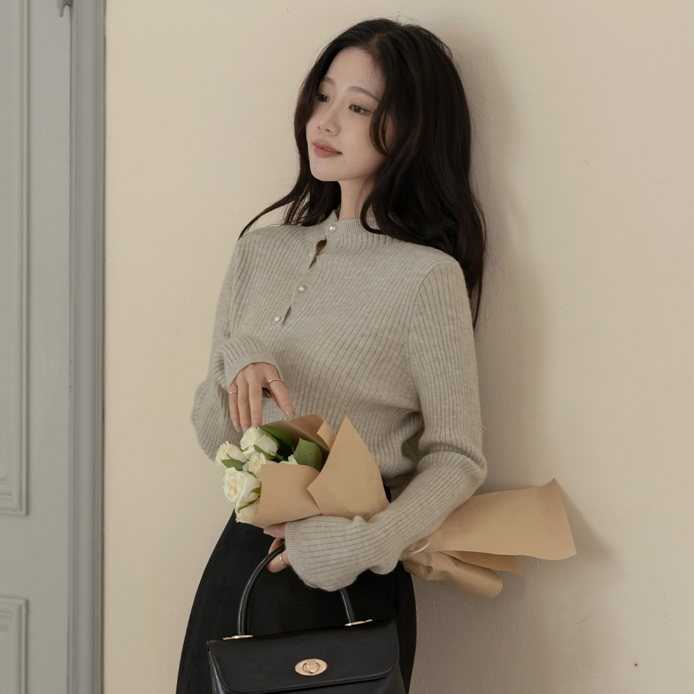 Half-Highneck Pearl Twist Button Corduroy Knit