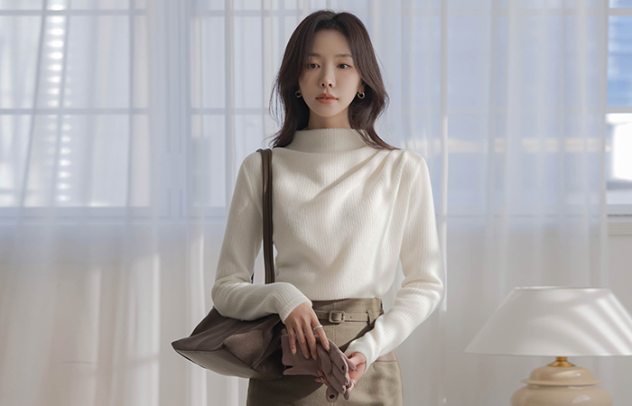 Thick Half-Neck Shirring Peach Corduroy Knit