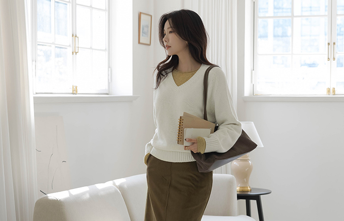 VNeck Reglan 스탠다드핏 Wool Knit