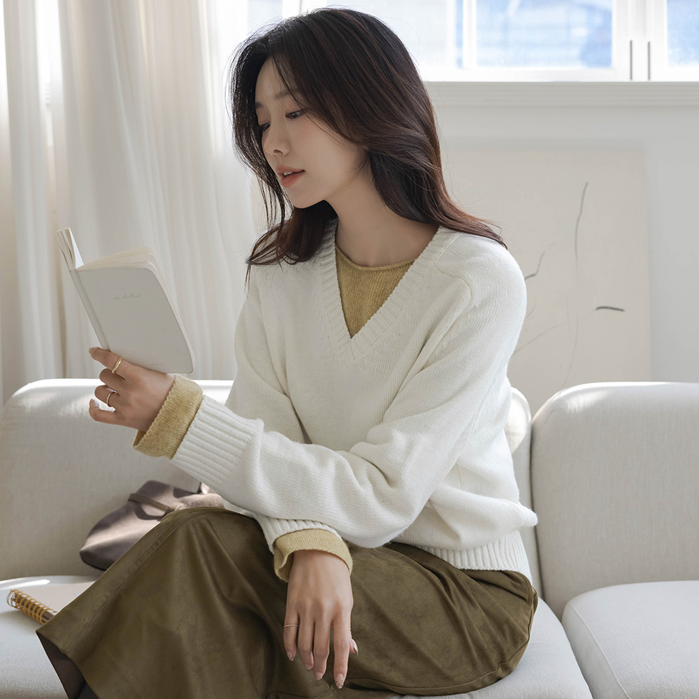 VNeck Reglan 스탠다드핏 Wool Knit