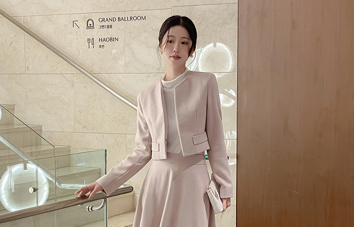 Luna Soft Wool Crop Set-up Jacket