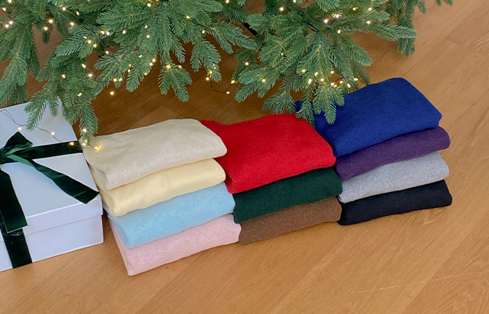 Cotton Candy Raund neck Wool Standard Fit Knit