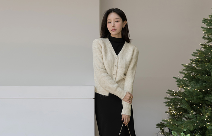 Spangle Flower Button Wool Knit Cardigan