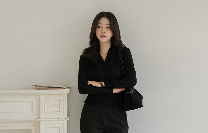 Clean v Wrap Style Knit