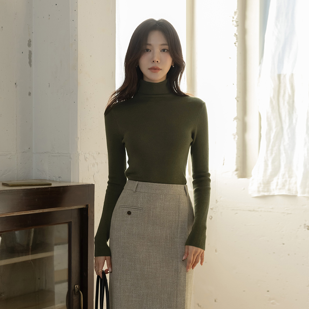 High-Neck Solid&Stripe Wool Knit