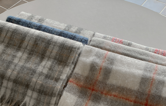 Daily Check Tassel Muffler