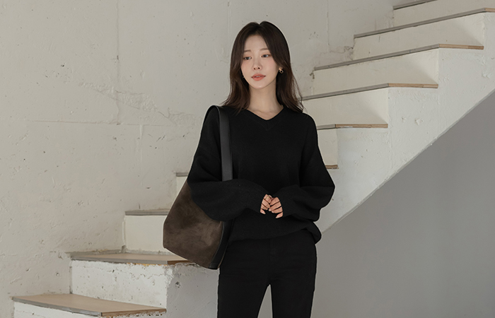 VNeck Thick loose fit Wool Knit