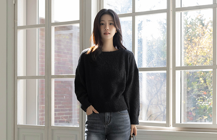 Toy Boat Neck Basic Bouclé Knit