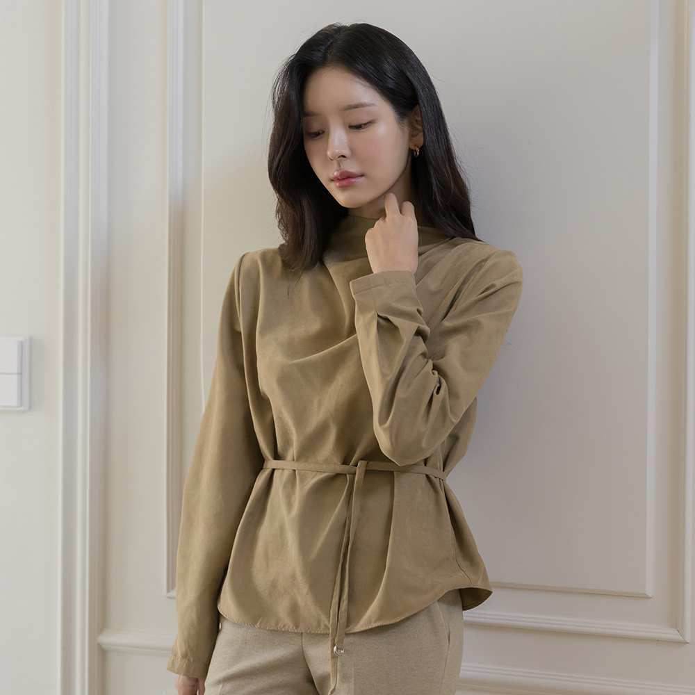 Velvet Half-Neck Back-Button Blouse(+Belt)