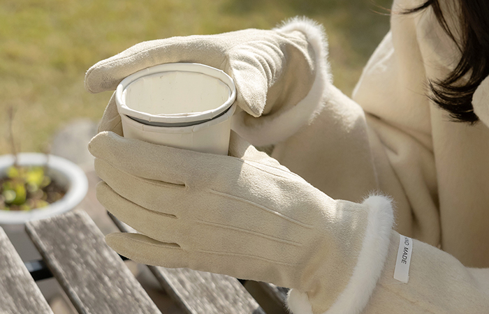 Wool Color Combination Suede Touch Gloves