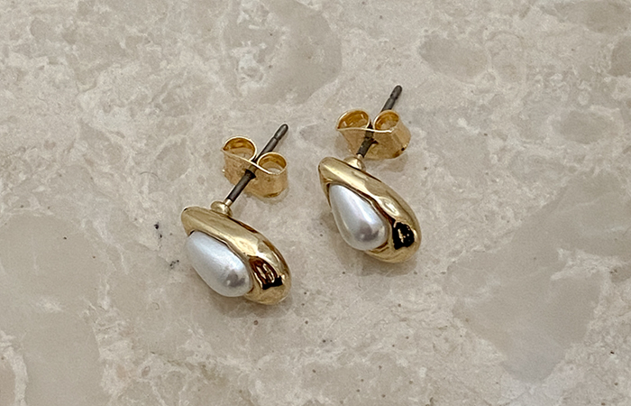 Simple Gold Rounding Pearl Earring