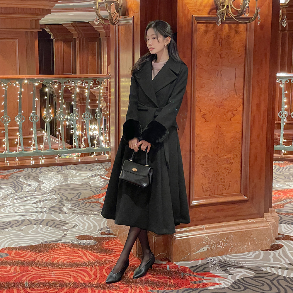 Feminine Sleeves Fur Color Combination Quilting Long Coat(+Belt)