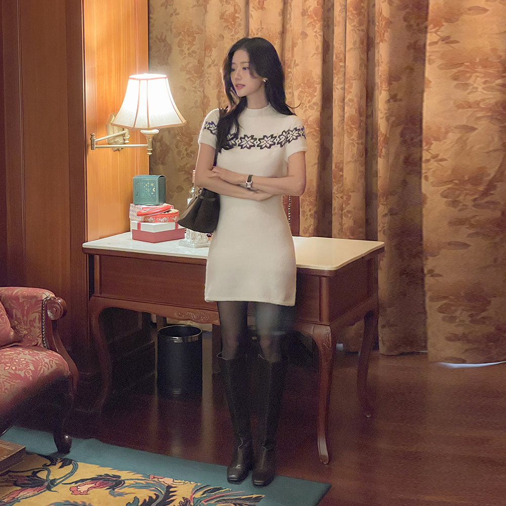 Half-Neck snowflake Wool Knit Mini Dress