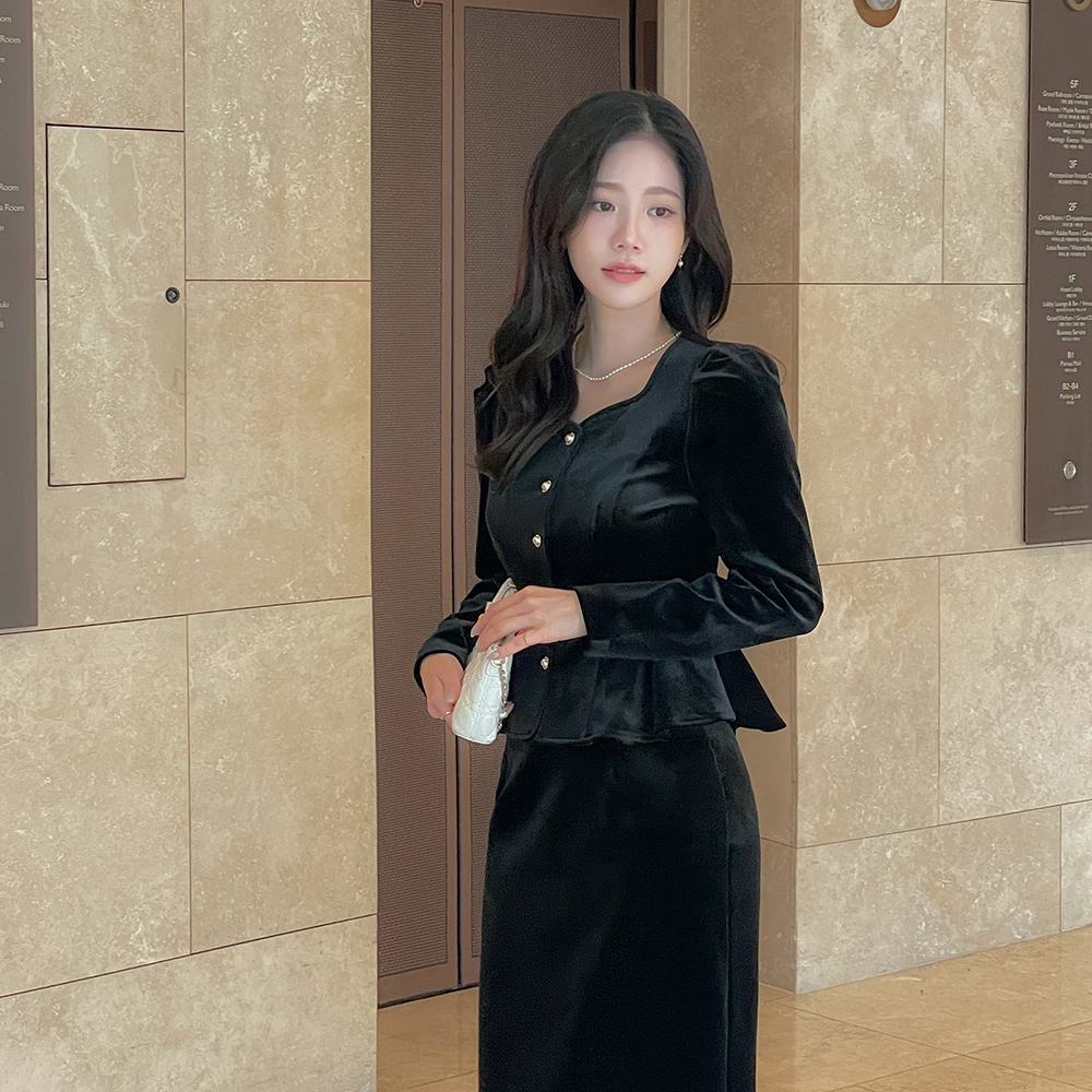 Velvet Peplum Puff Set-up Blouse