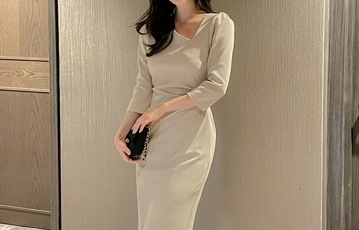 Tight Diagonal Neck Shirring H-line Dress