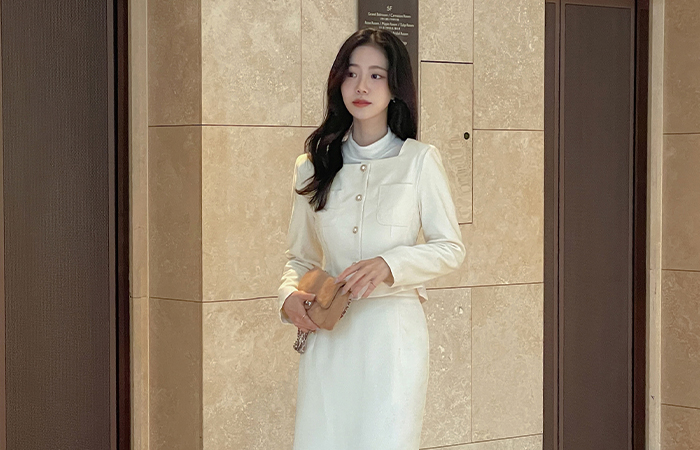 Soft Square Neck Peplum Crop Set-up Jacket