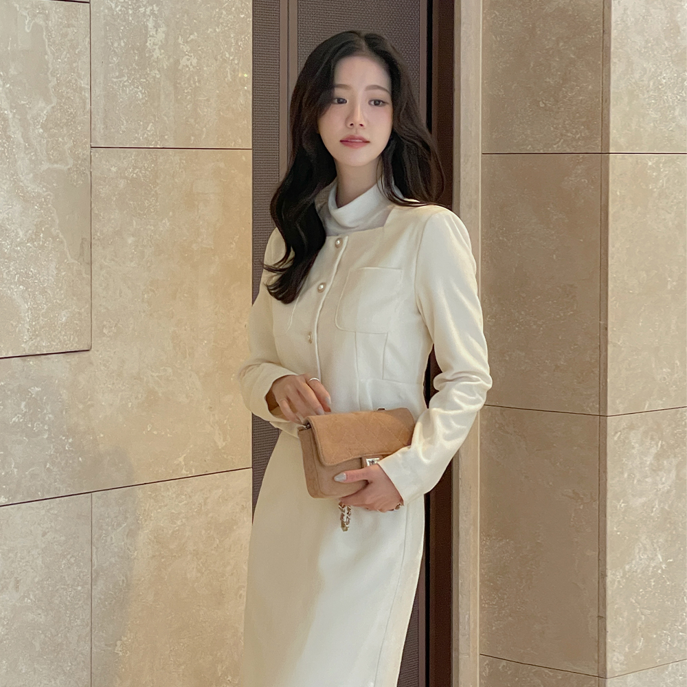 Soft Square Neck Peplum Crop Set-up Jacket