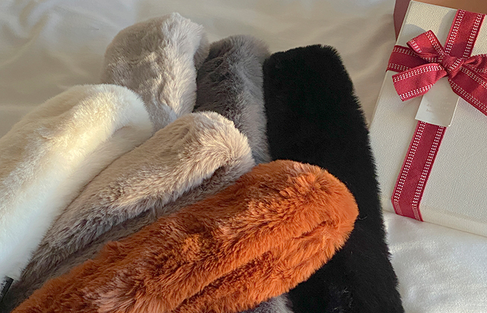 Fake Fur Petit Mini Muffler