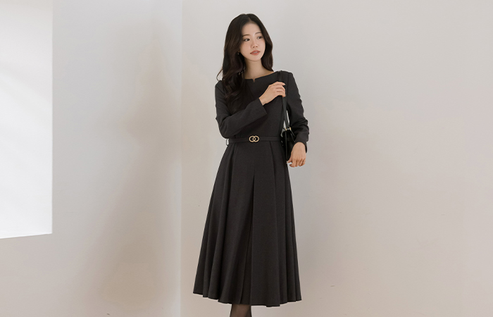 Boat Neck Center Front Vent A-line Dress