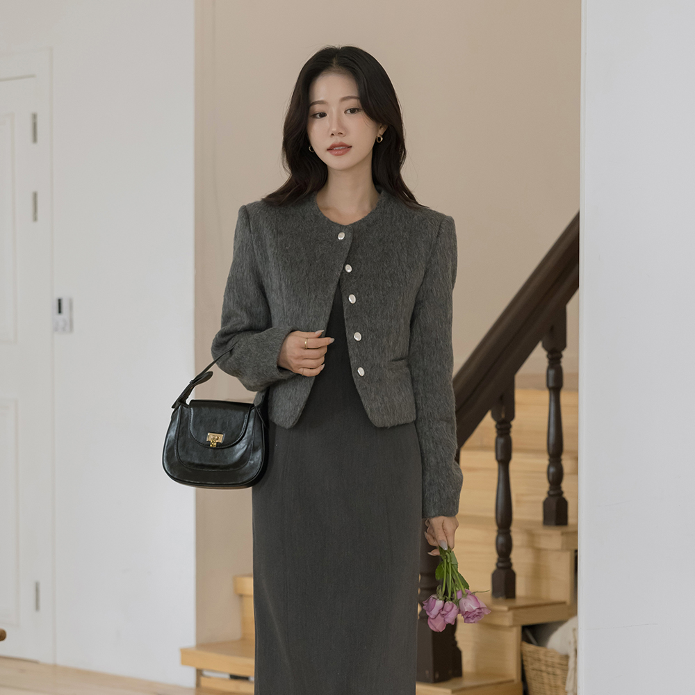 Classy Raund neck ODE Wool Quilting Jacket