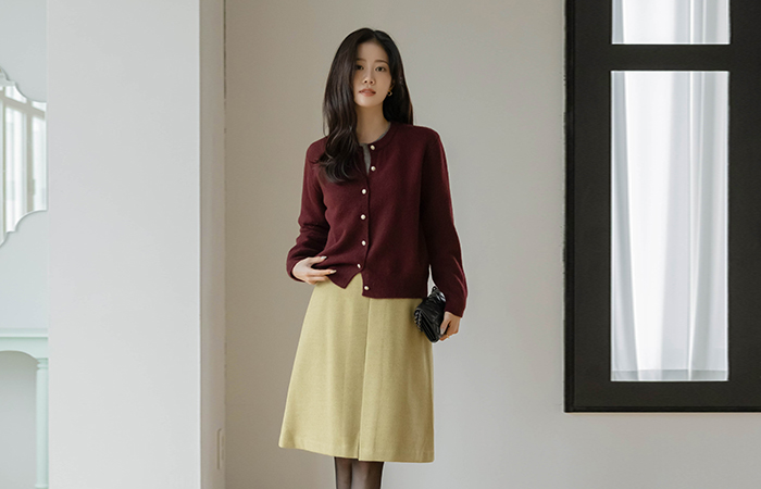 Mood Color Pintuck Semi- A-line Wool Skirt