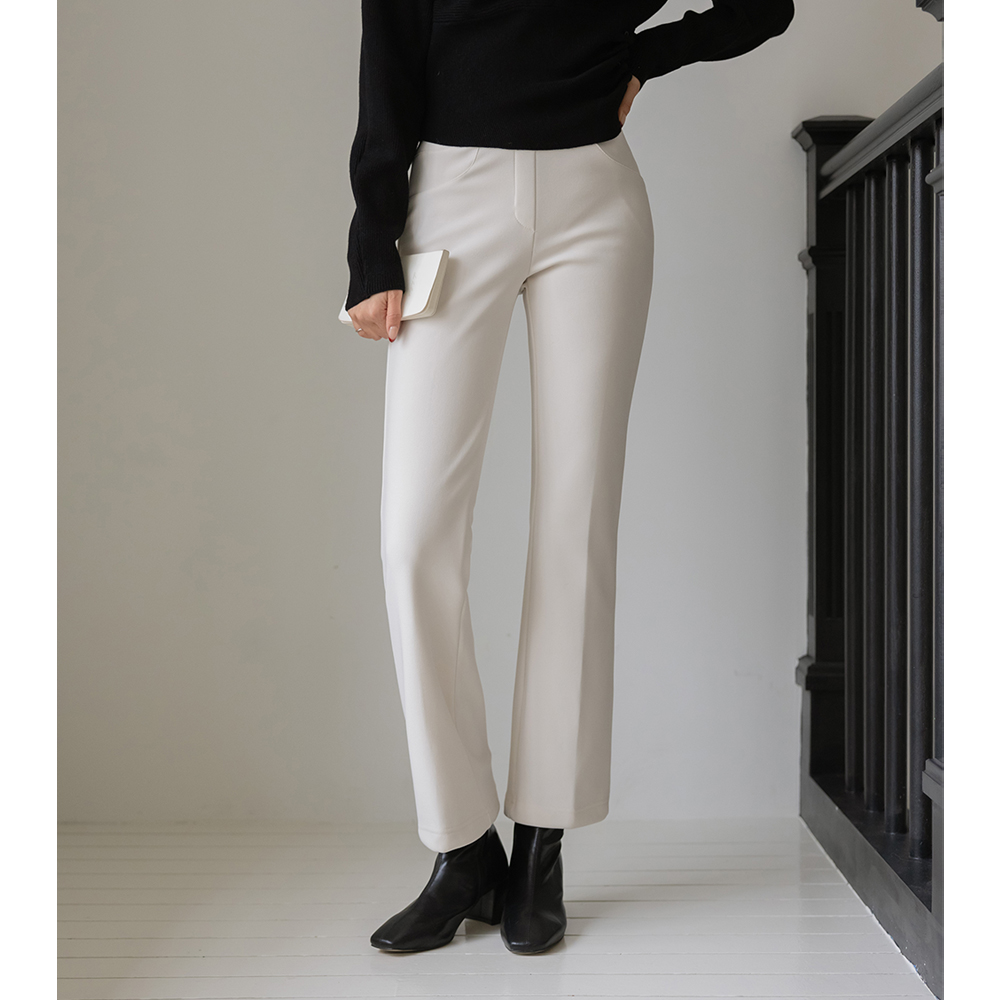 Mochi Span Fleece Banding Boot-Cut Slacks