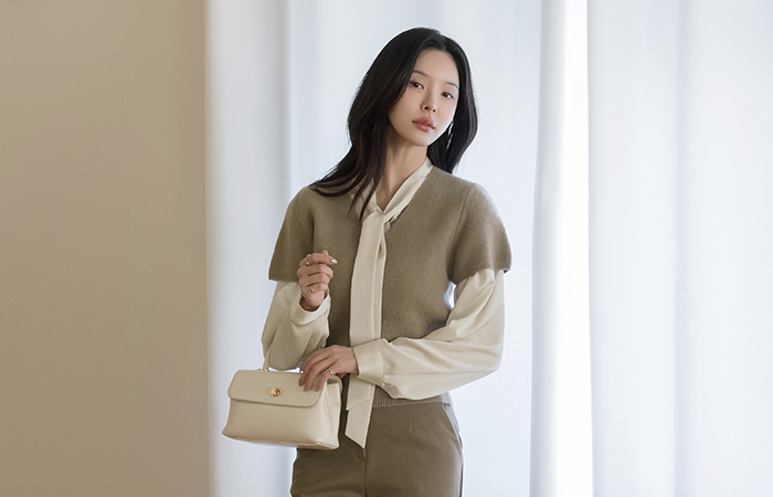 V-neck pendant Short-sleeve Knit